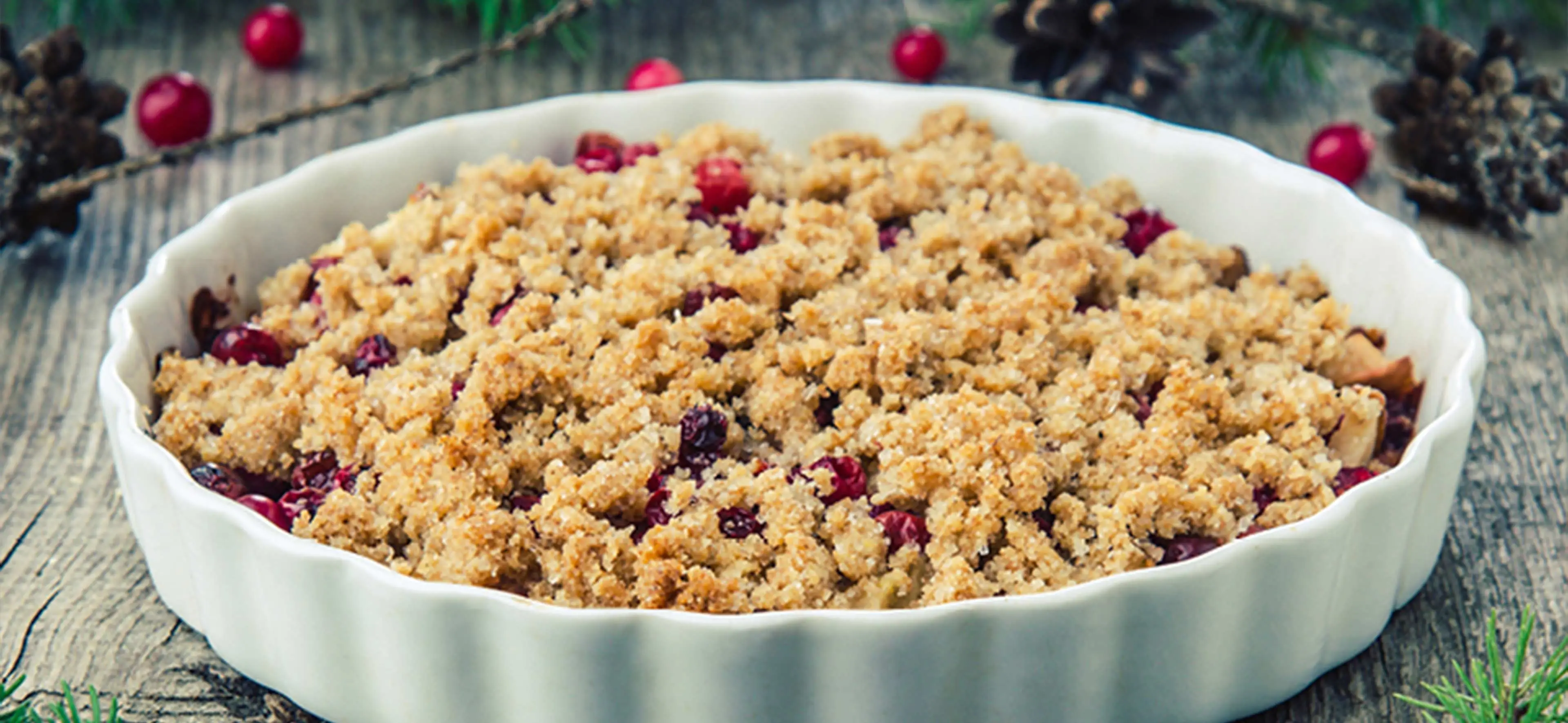 Marquardt Küchen: Christmas Crumble Mit Beeren Und Spekulatius