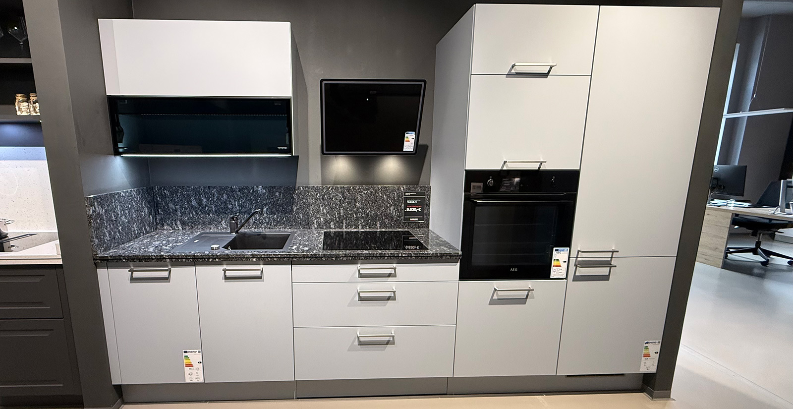 Küchenstudio-Essen-ESP18_gesamt-stage.jpg