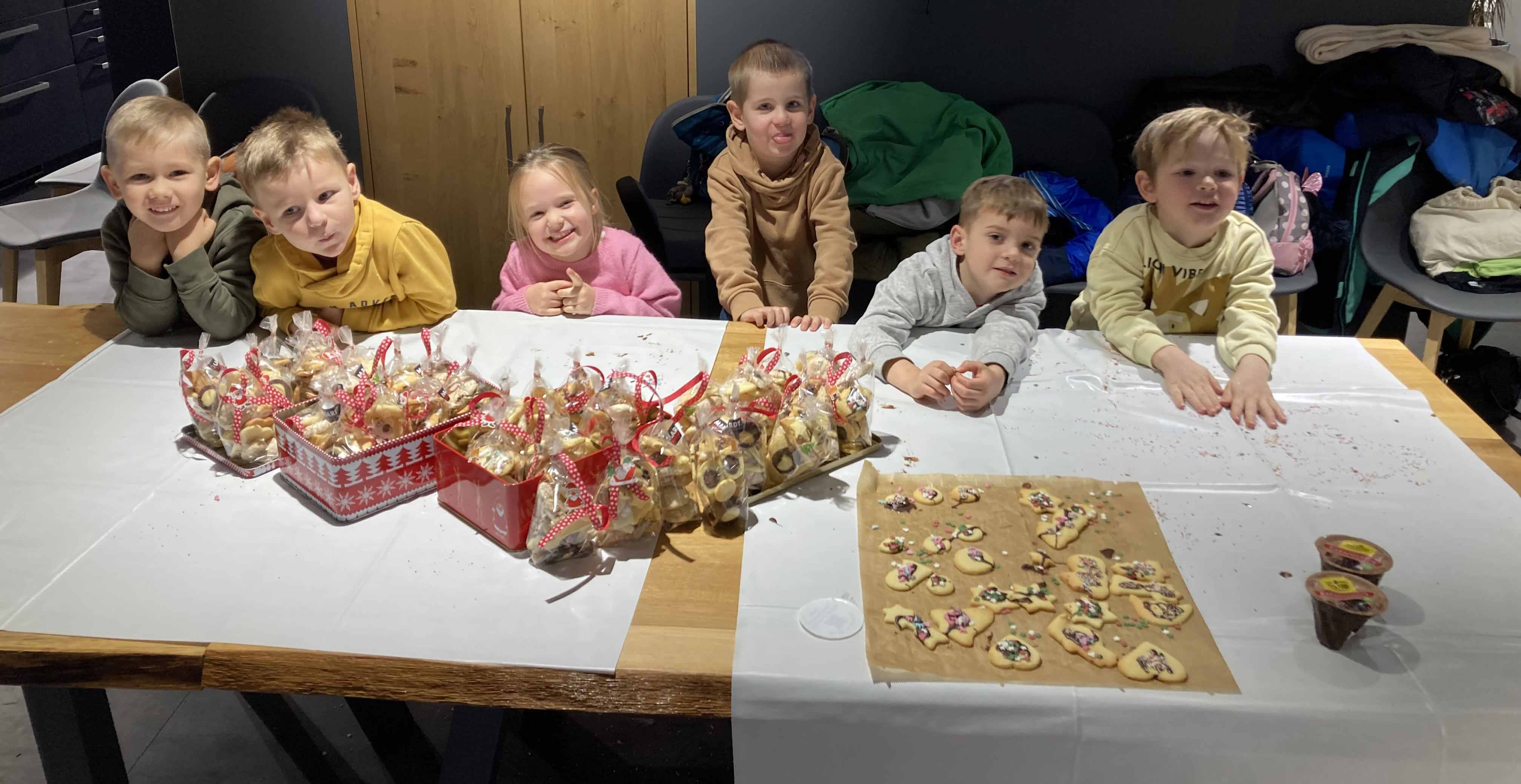 Plätzchenbacken mit KITA aus Neuss