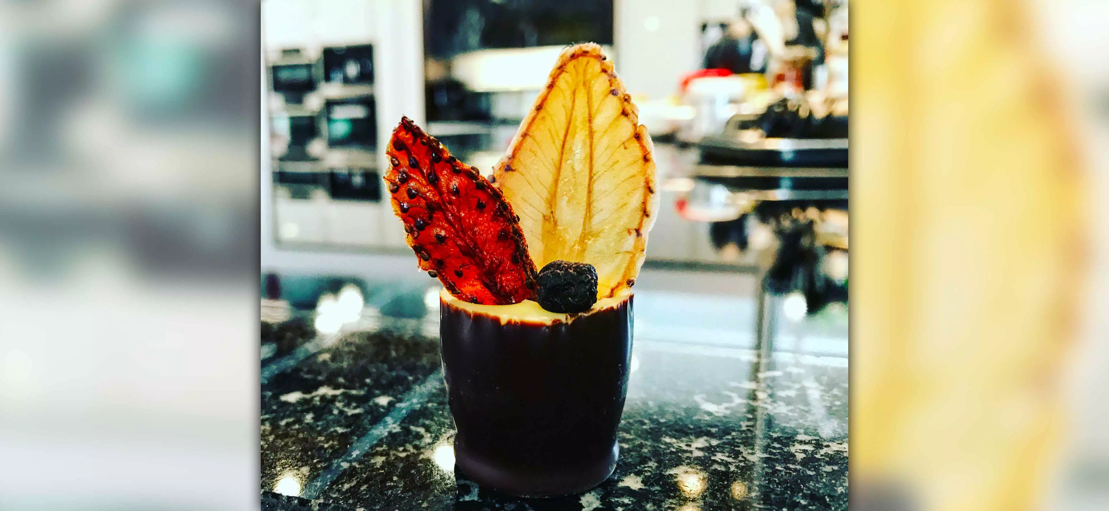 Marquardt Küchen: Pfelcreme Mit Erdbeer Oder Apfelchip