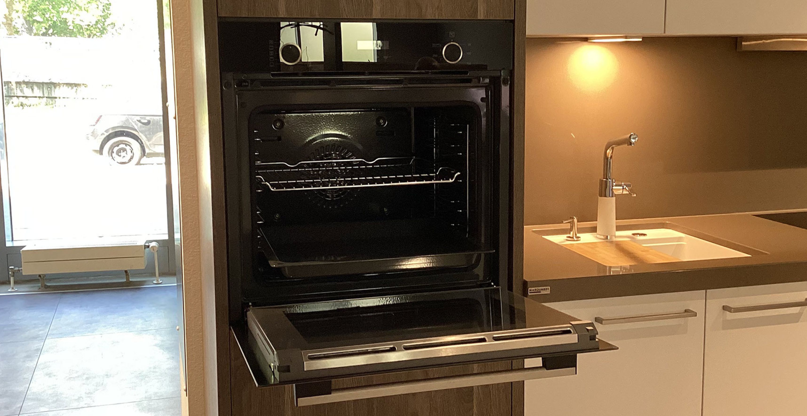 KN03-Backofen-Siemens-geöffnet.jpg