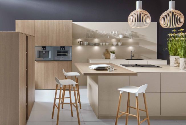 Moderne Eiche Küche im nordischen Design | Marquardt Küchen