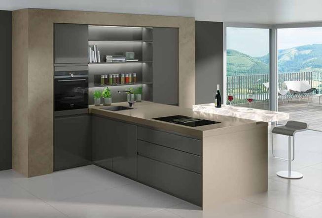 Marquardt Küchen: Designküche Mit Thekenbereich Und Yuva Lapis Naturstein