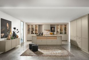 Marquardt Küchen: Landhausküche In Beige Teaser