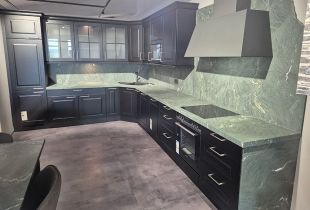 ANB04 | Sylt schwarz matt | Siemens | Natursteinarbeitsplatte Yuva Lapis