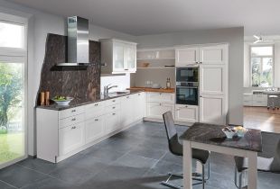  L-Küche Windsor Magnolia mit Paradiso Quarzstein